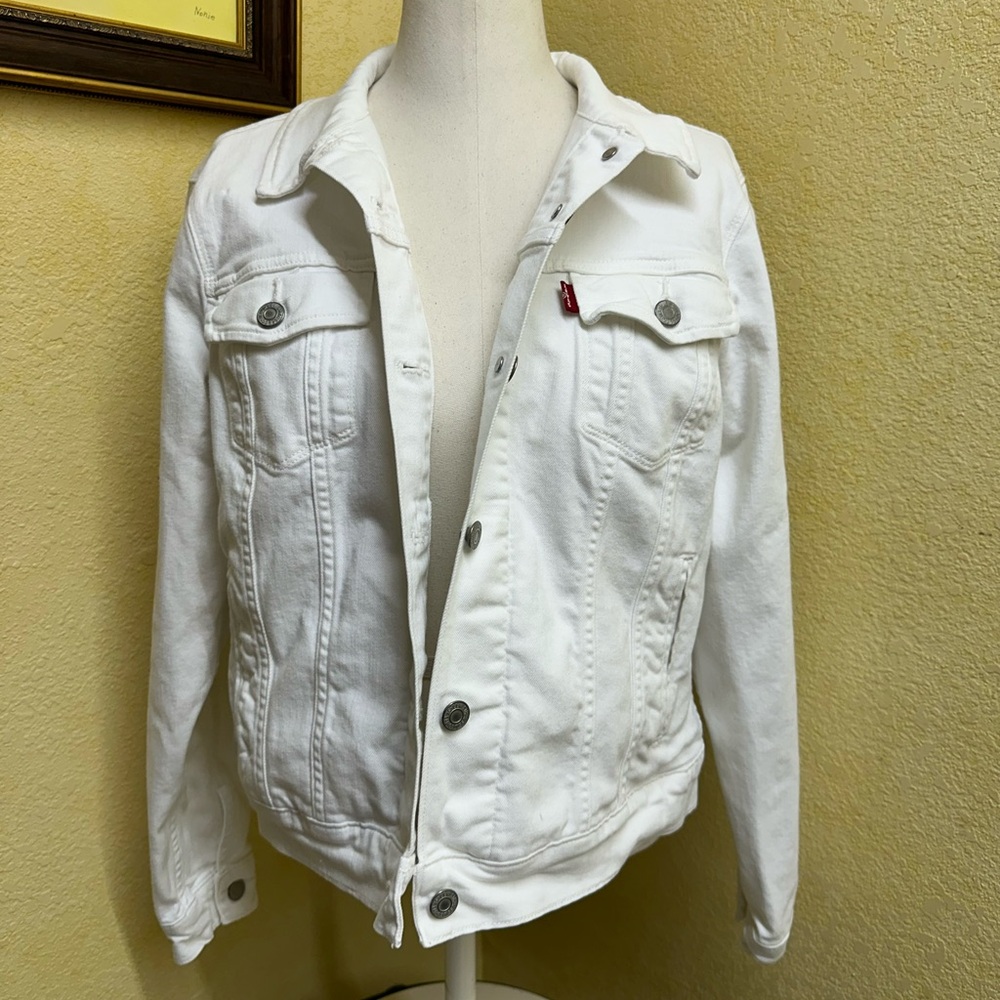 Levi Denim Jean Jacket - Picture 3 of 12